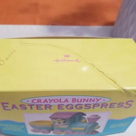 1993 Crayola Bunny Easter Eggspress Train - Hallmark - New in Box - Picture 7 of 7
